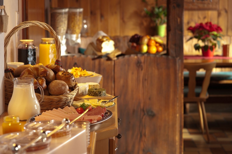 boulangerie-ST ANTONIN-min_breakfast_buffet_food_restaurant_meal_hotel_plate_fresh-718745